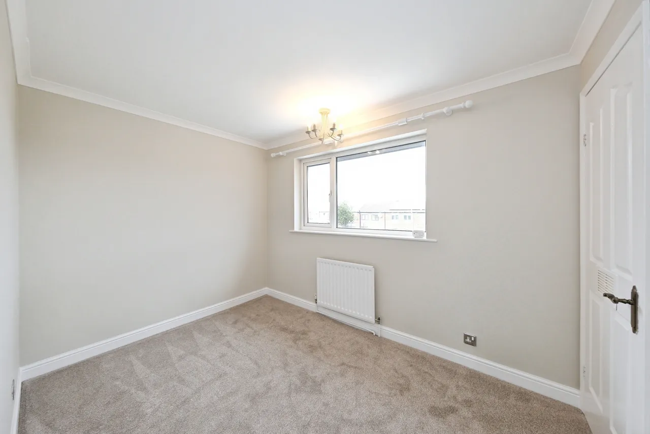 Thicket Drive, Maltby, ROTHERHAM, photo 6