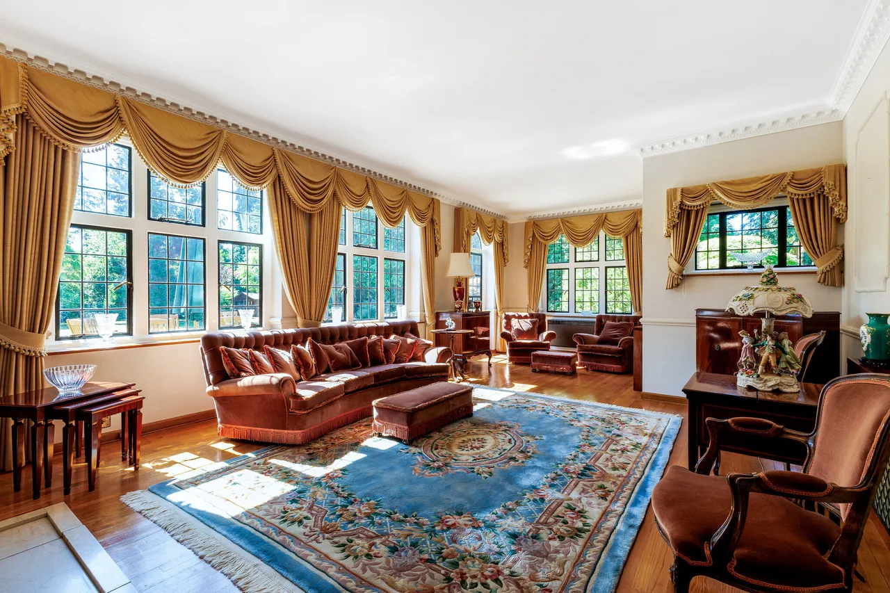 Wellington Avenue, Virginia Water, GU25, photo 5