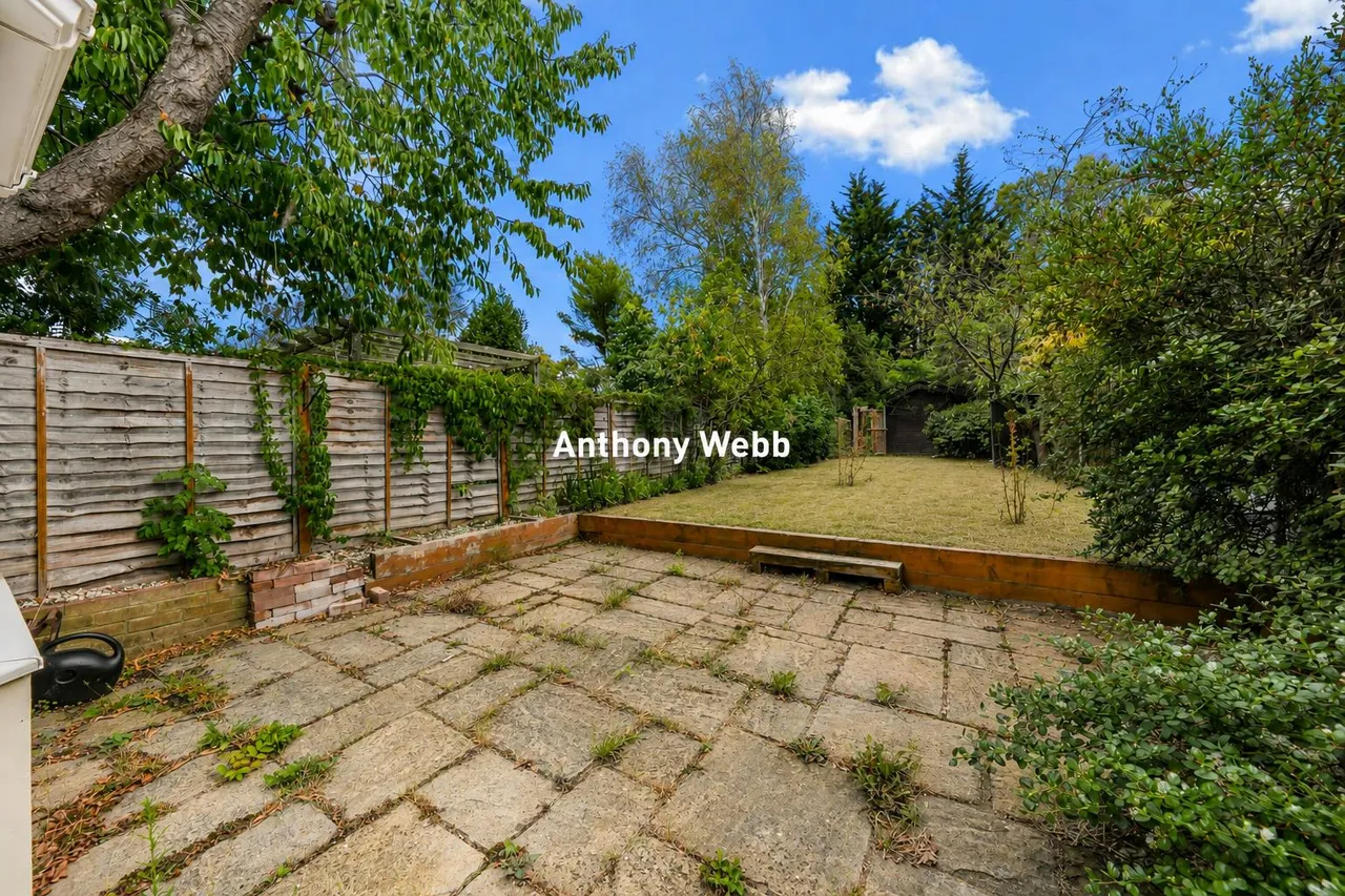 Meadowcroft Road, Palmers Green, N13, photo 23