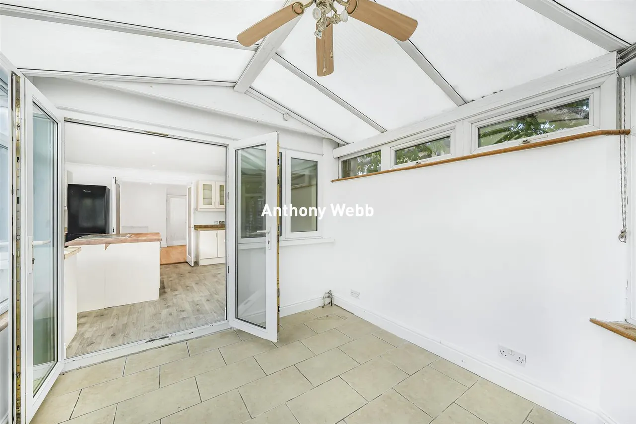Meadowcroft Road, Palmers Green, N13, photo 12