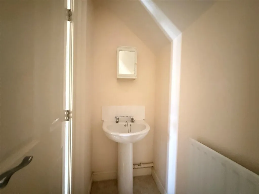 Dudley Road, GRANTHAM, photo 6