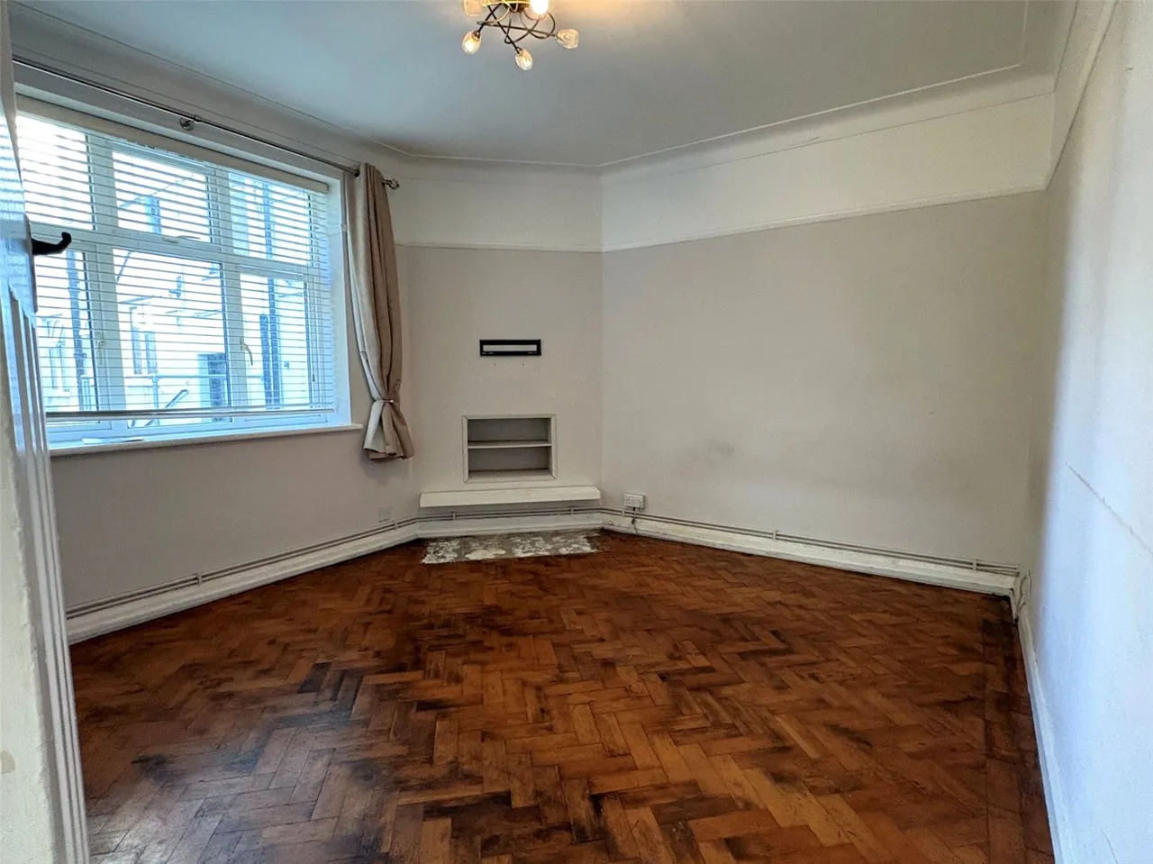 Carshalton Road, Sutton, SM1, photo 8