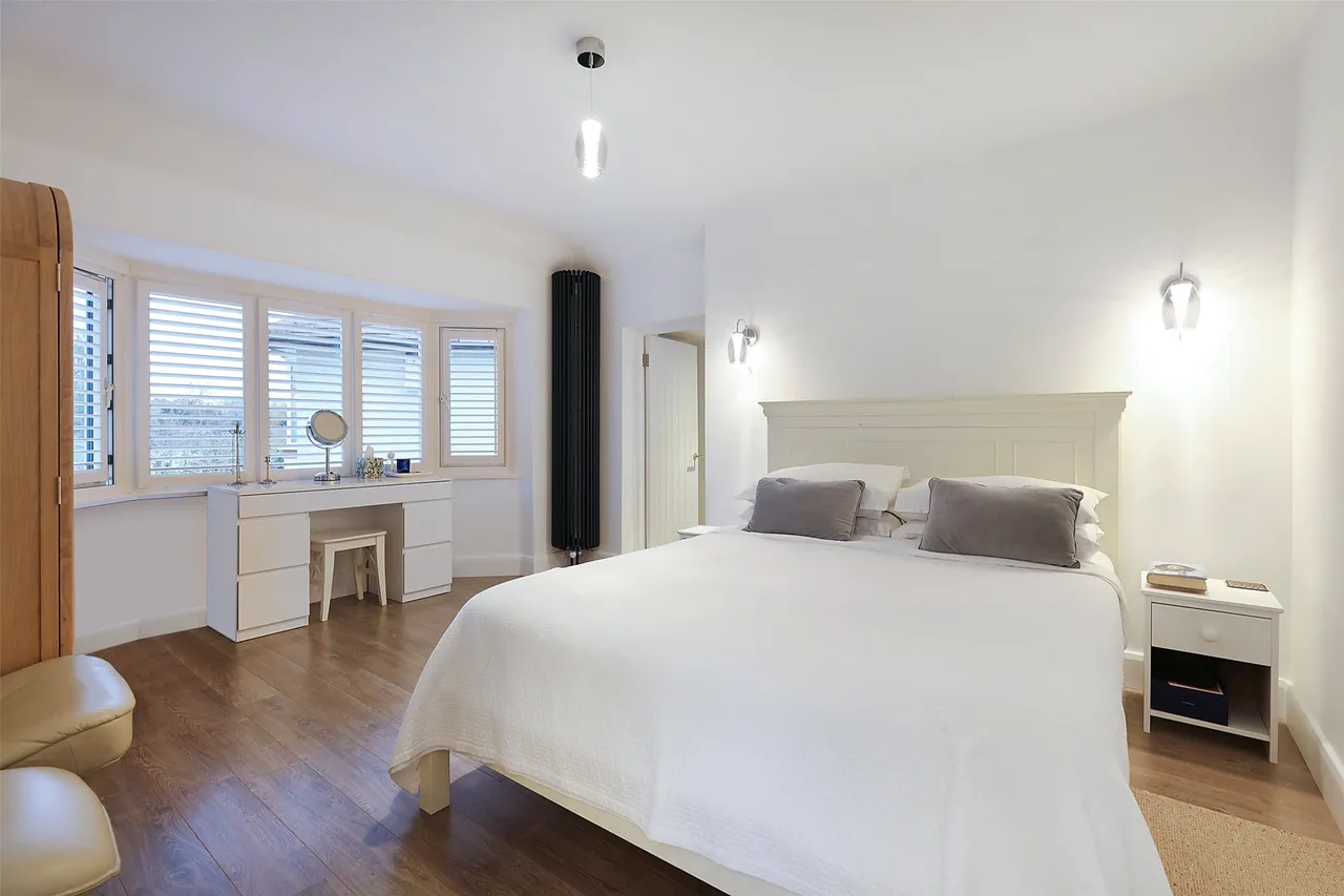 Lakehurst Road, Epsom, KT19, photo 9