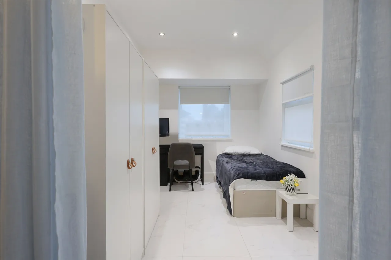 Lakehurst Road, Epsom, KT19, photo 8