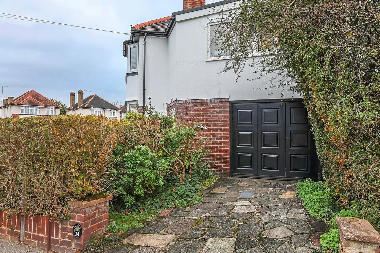 Lakehurst Road, Epsom, KT19, photo 19