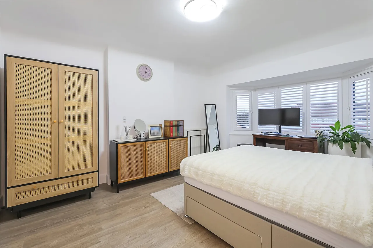 Lakehurst Road, Epsom, KT19, photo 13
