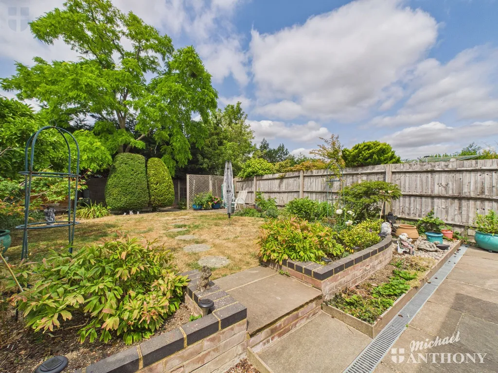 Wheeler Close, Aylesbury, HP20 1JU, photo 3
