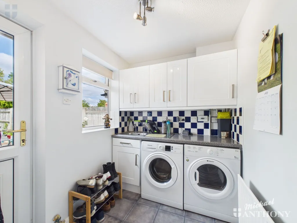 Wheeler Close, Aylesbury, HP20 1JU, photo 13