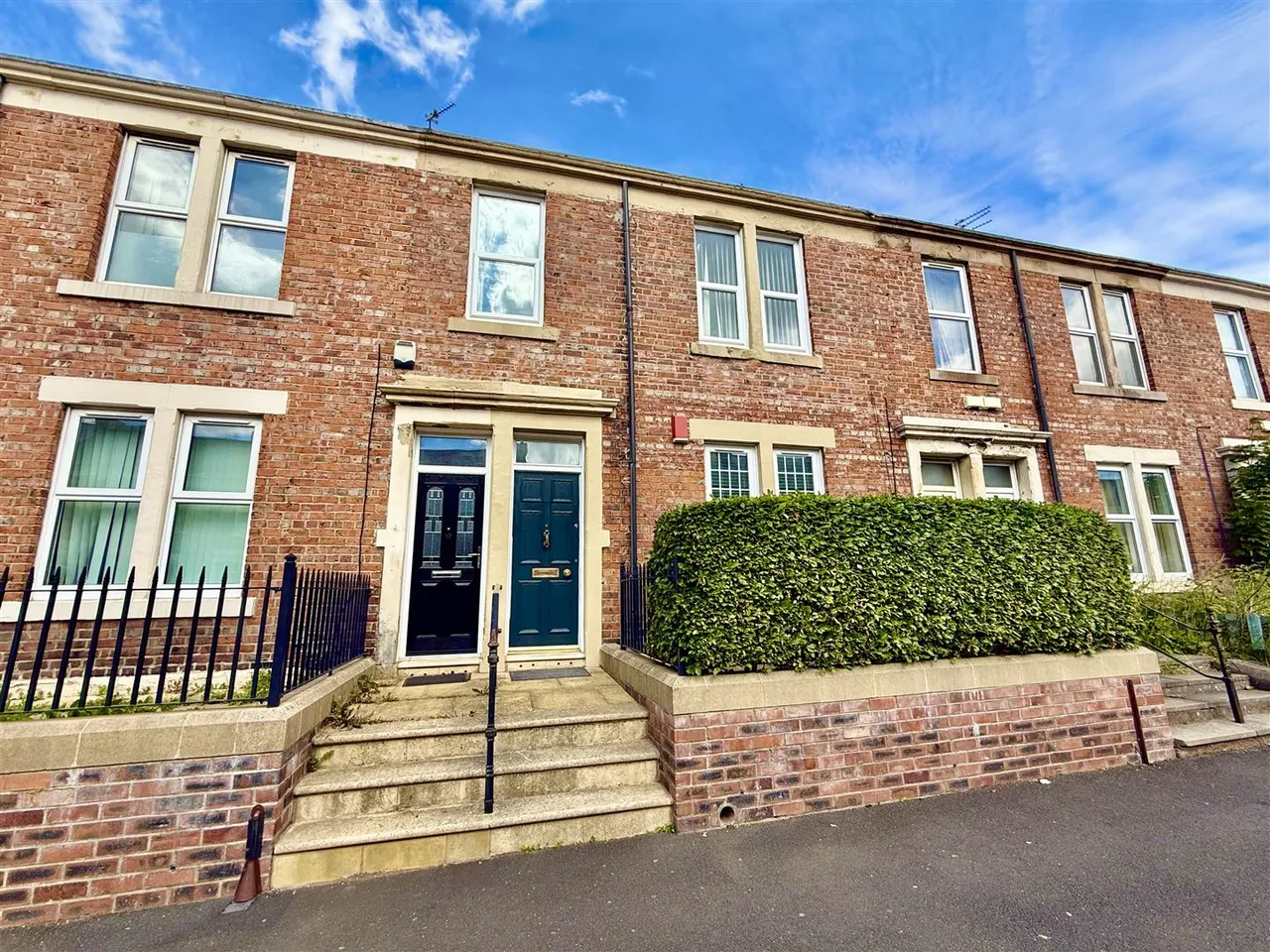 2 bed flat for sale, Rawling Road, Bensham