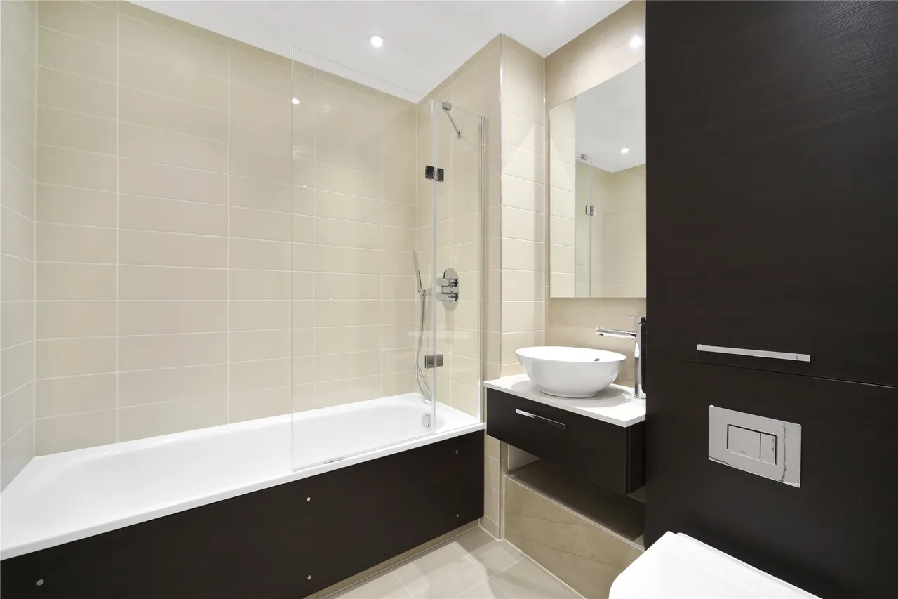 Williamsburg Plaza, Mahattan Plaza, E14, photo 10