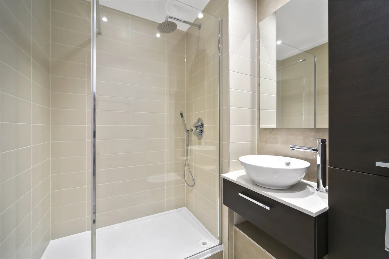 Williamsburg Plaza, Mahattan Plaza, E14, photo 7