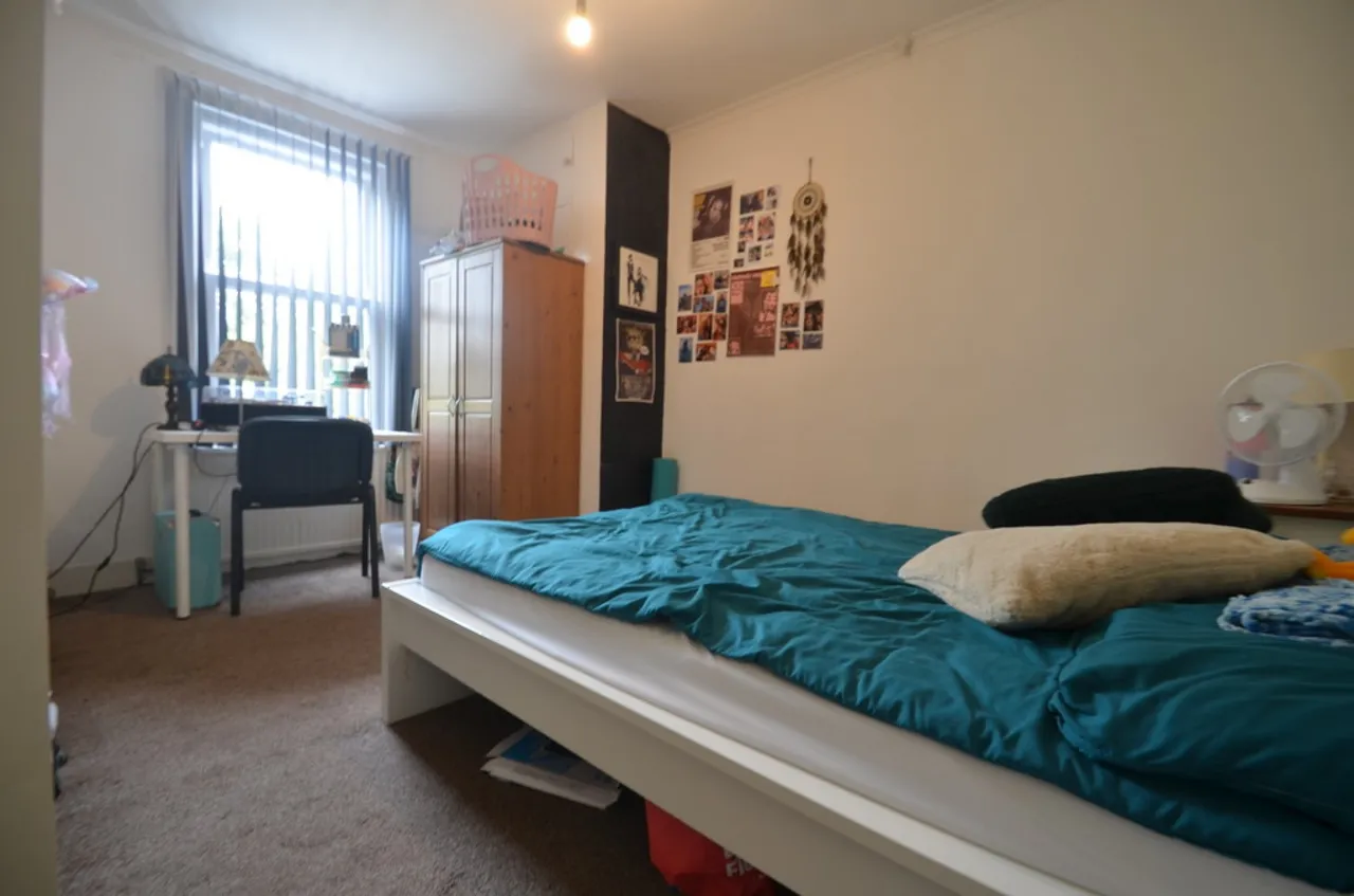 1 bed property to rent, Englefield Green, Egham