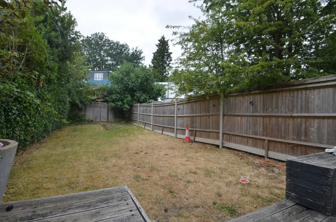 Englefield Green, Egham, photo 5