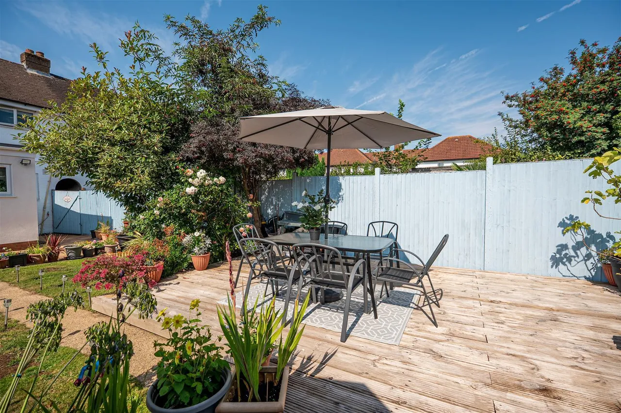 East Road, West Drayton, UB7, photo 20