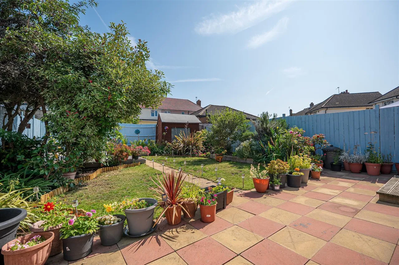 East Road, West Drayton, UB7, photo 18