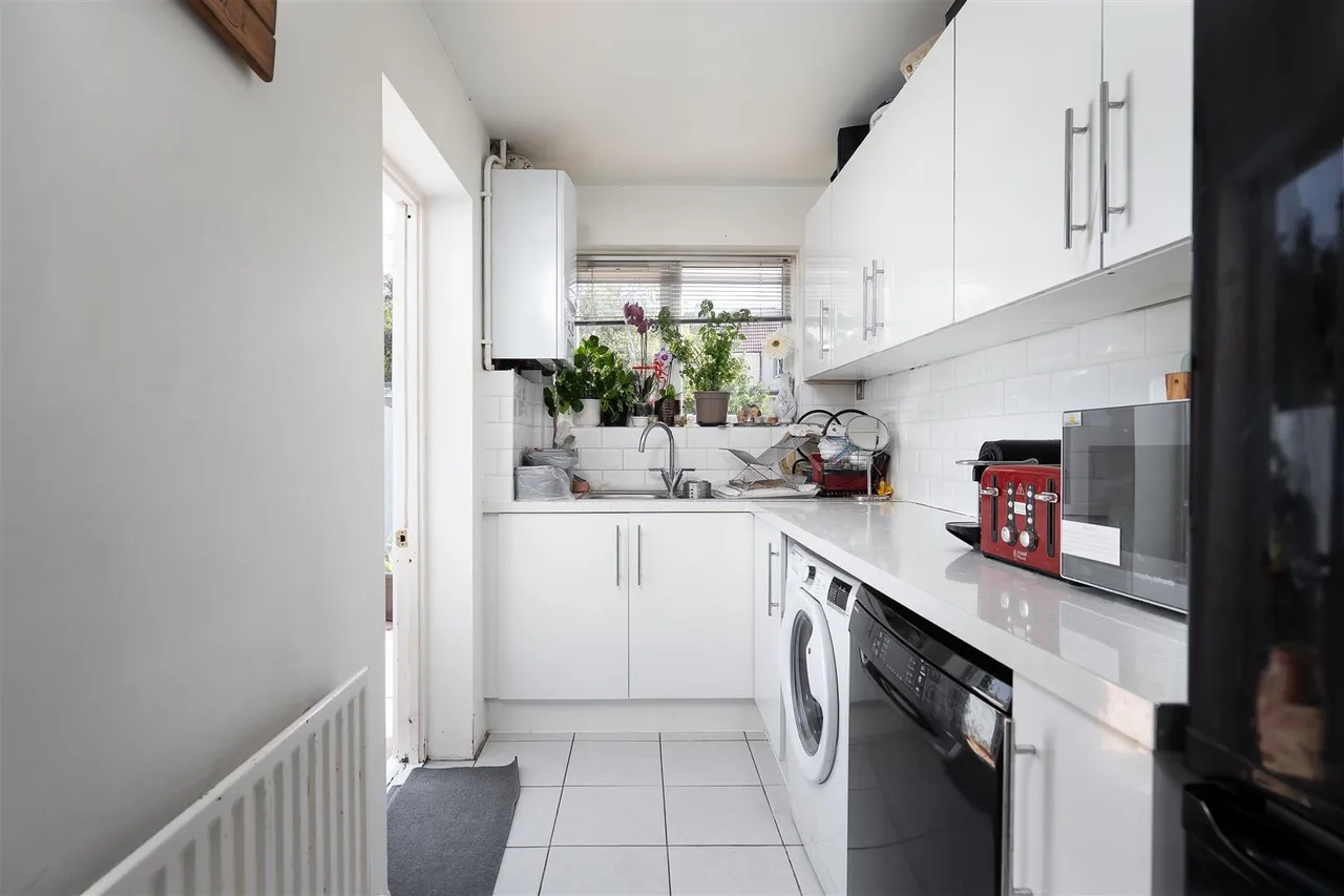 East Road, West Drayton, UB7, photo 10