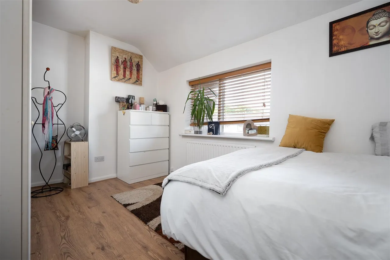 East Road, West Drayton, UB7, photo 12