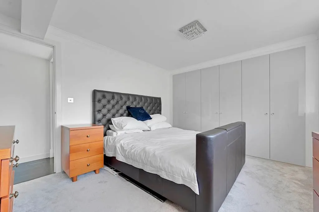Strangways Terrace, London, W14, photo 8
