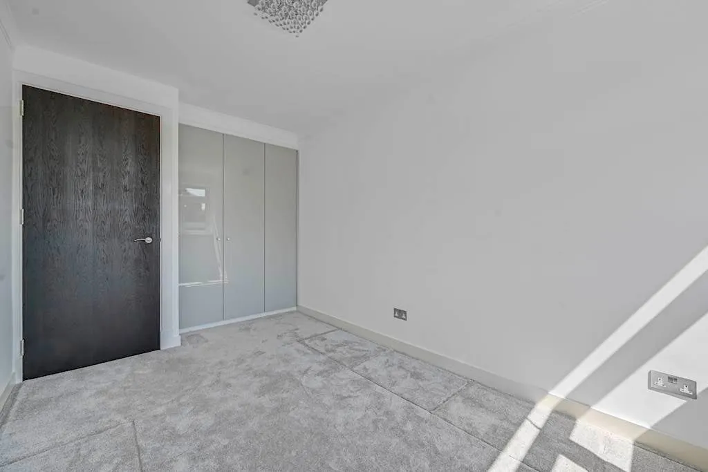 Strangways Terrace, London, W14, photo 10