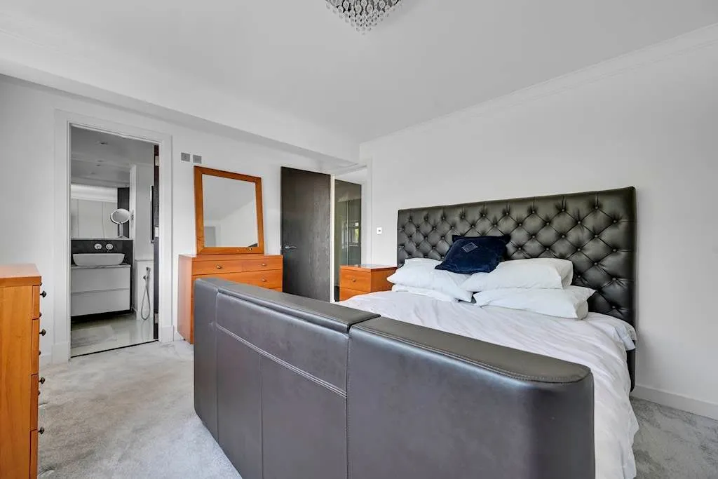 Strangways Terrace, London, W14, photo 7