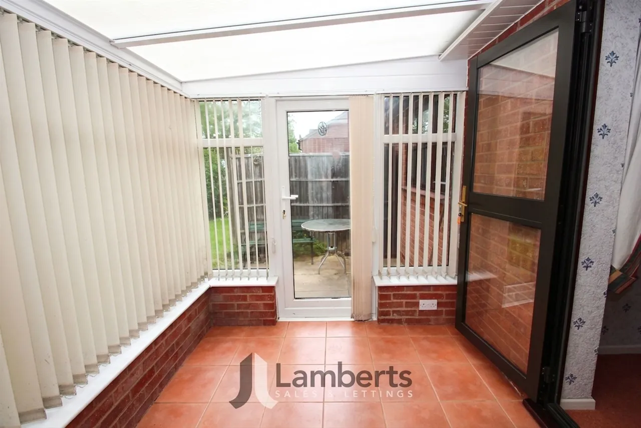 4 Naseby Close, Redditch, photo 6
