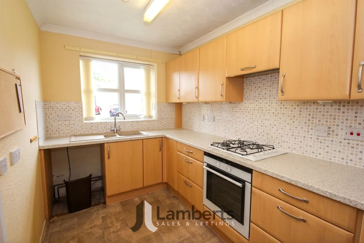 4 Naseby Close, Redditch, photo 7