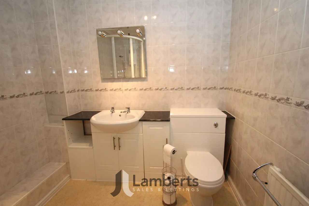 4 Naseby Close, Redditch, photo 12