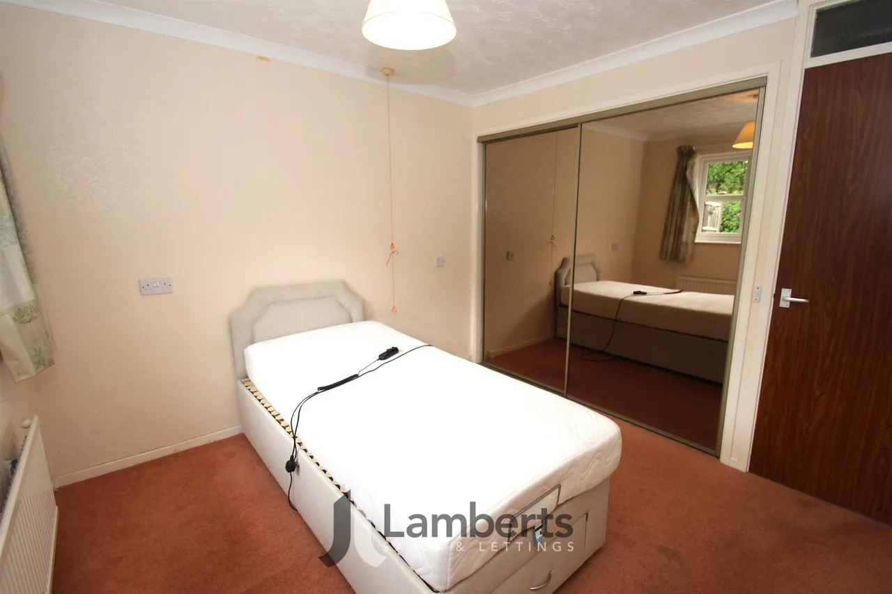 4 Naseby Close, Redditch, photo 5