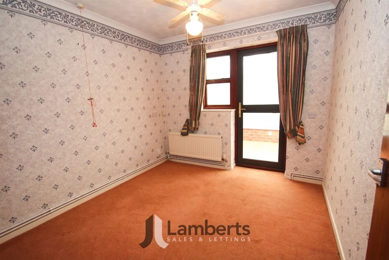 4 Naseby Close, Redditch, photo 11
