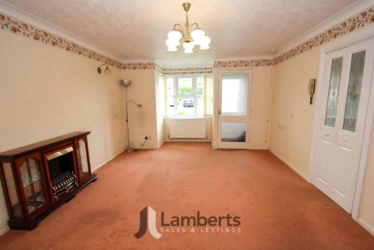 4 Naseby Close, Redditch, photo 8