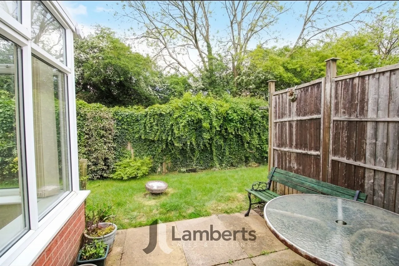 4 Naseby Close, Redditch, photo 17