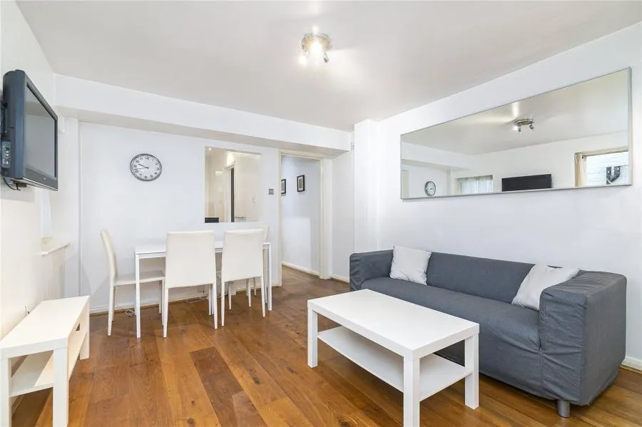 1 bed flat for sale, Inverness Terrace, London, W2