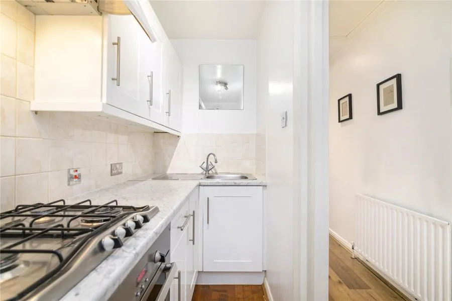 Inverness Terrace, London, W2, photo 2