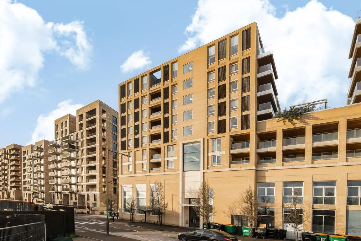 1 bed flat for sale — Rathbone Street, Canning Town