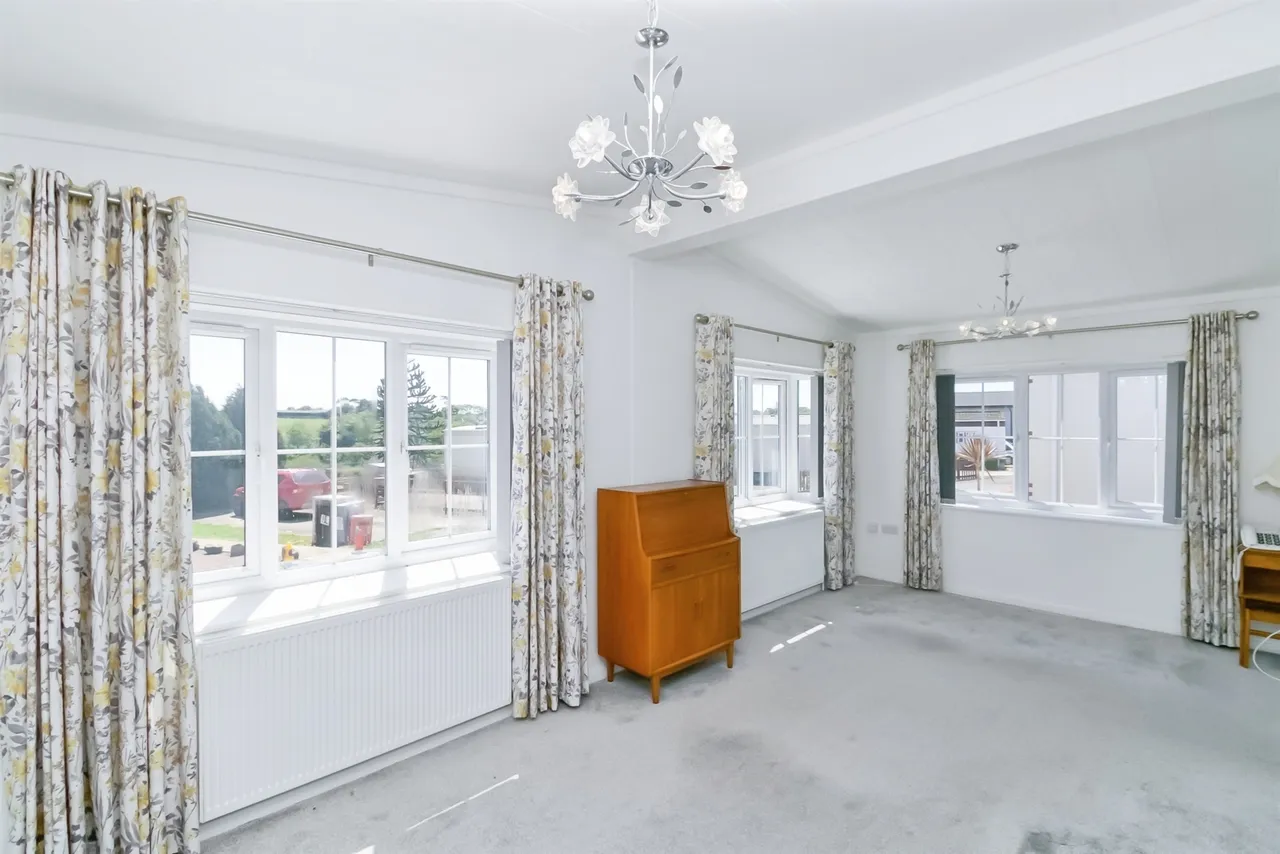 Castleton Road St Athan, CF62, photo 3