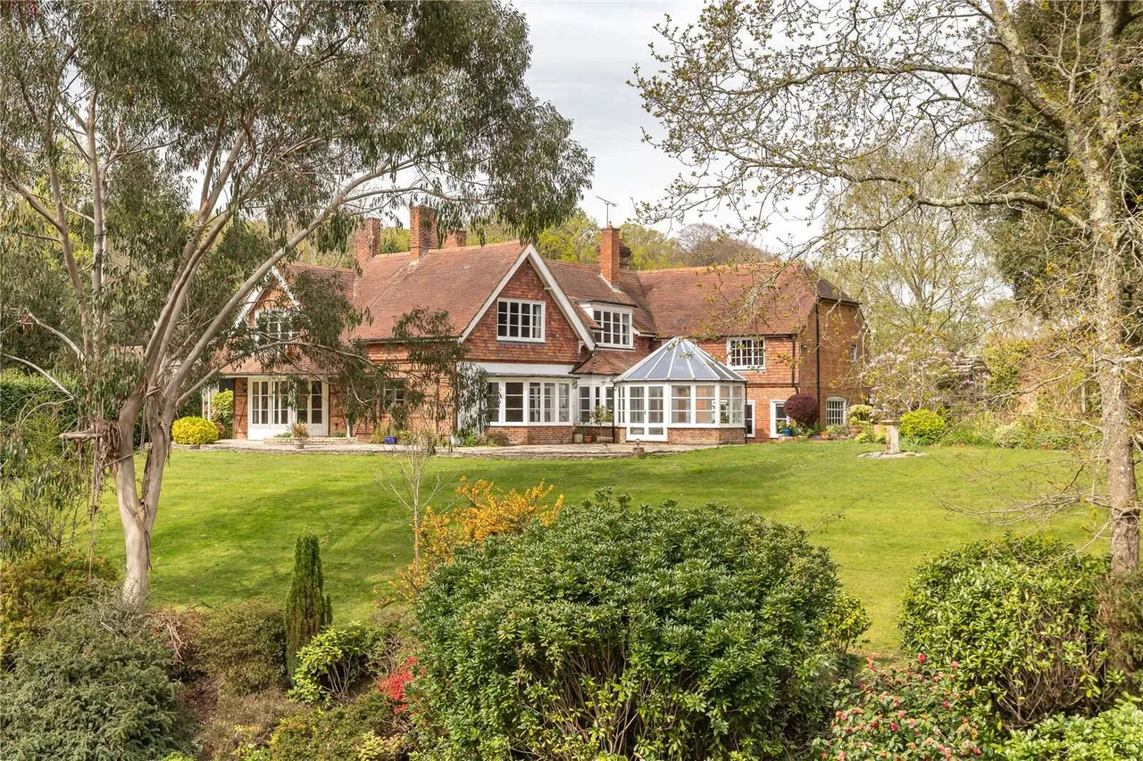 6 bed house for sale, Emery Down, Lyndhurst, SO43