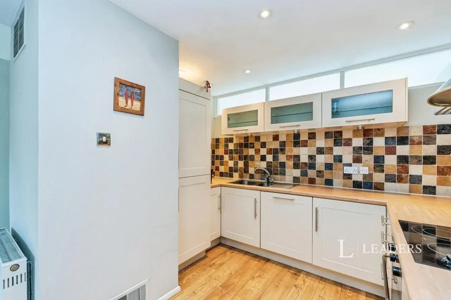 Lingwood Close, Bassett, SO16, photo 13