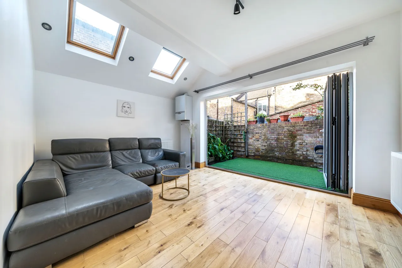 Ground Floor, 71 Biscay Road, London, photo 12