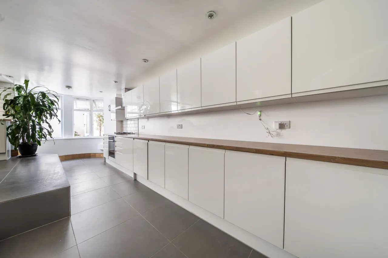 Ground Floor, 71 Biscay Road, London, photo 6