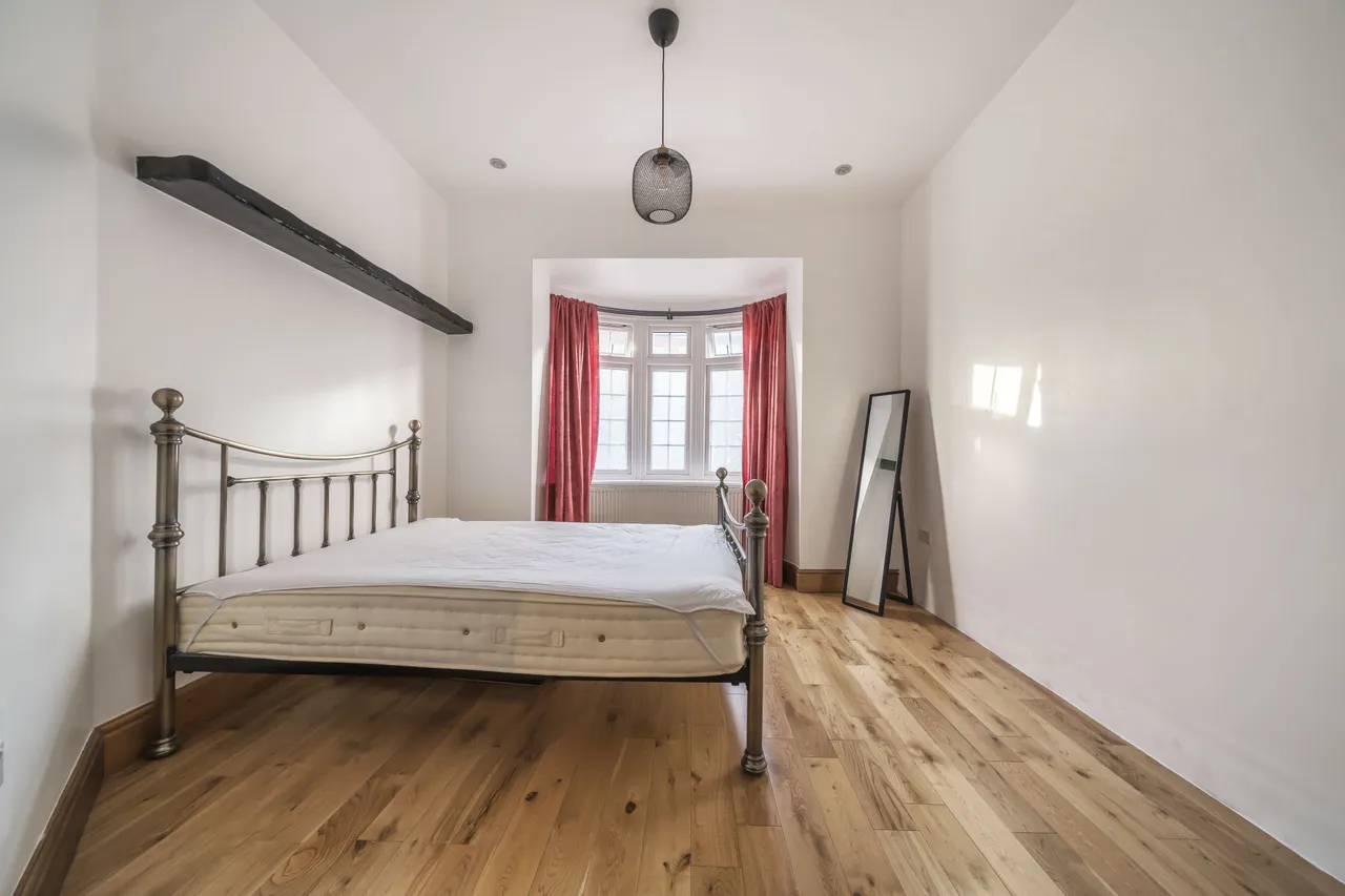 Ground Floor, 71 Biscay Road, London, photo 3