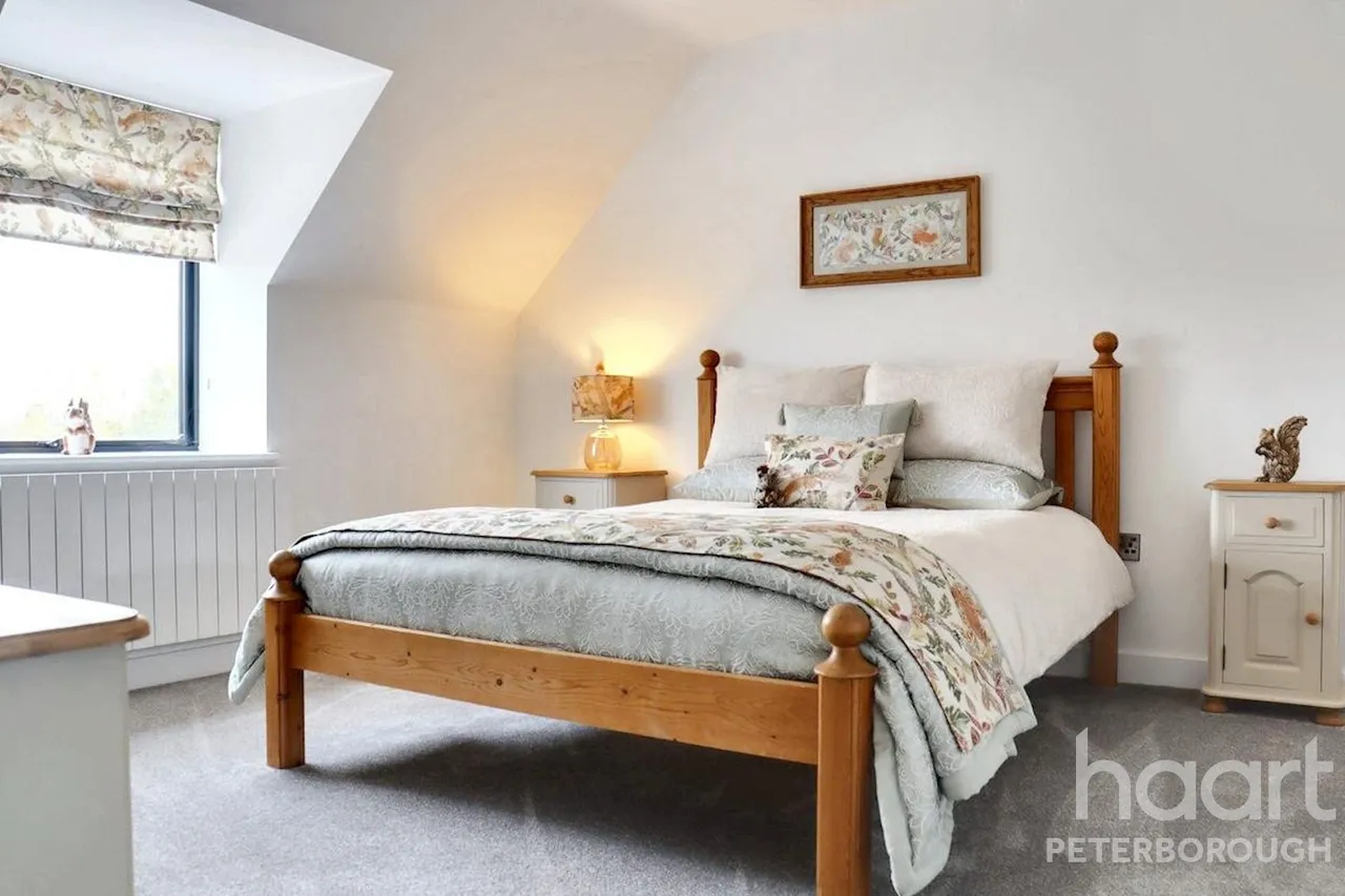 Meadow View Great North Road, Norman Cross, PE7, photo 18