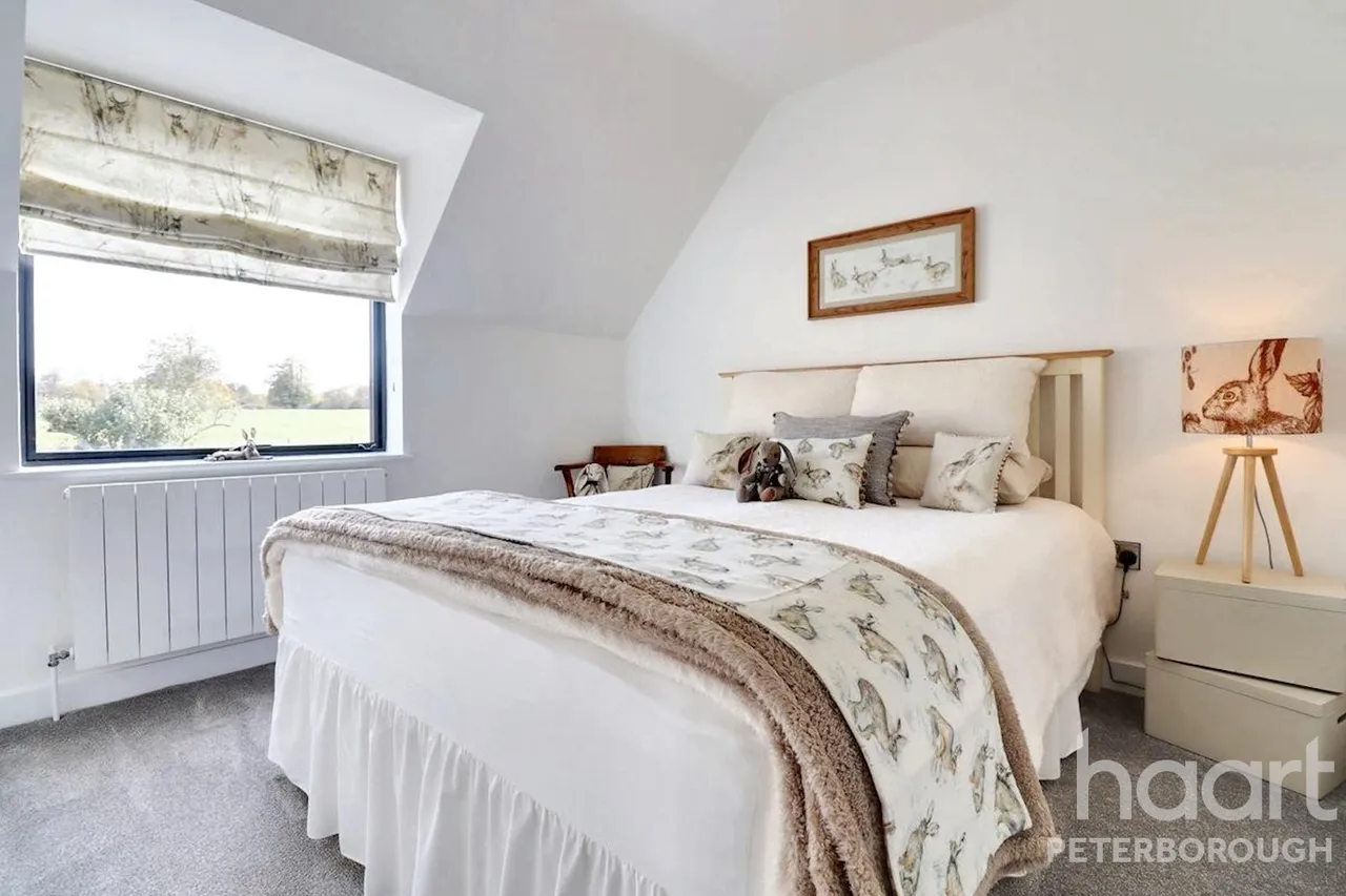 Meadow View Great North Road, Norman Cross, PE7, photo 23