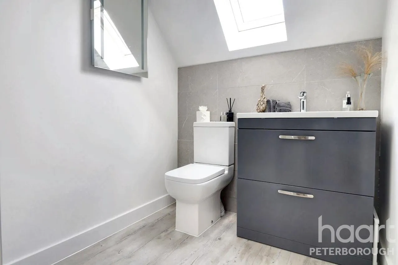 Meadow View Great North Road, Norman Cross, PE7, photo 16