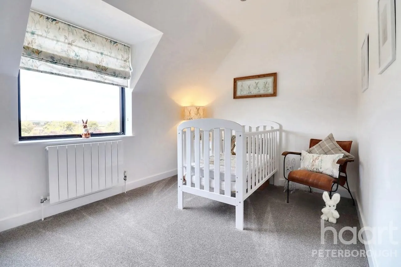 Meadow View Great North Road, Norman Cross, PE7, photo 28