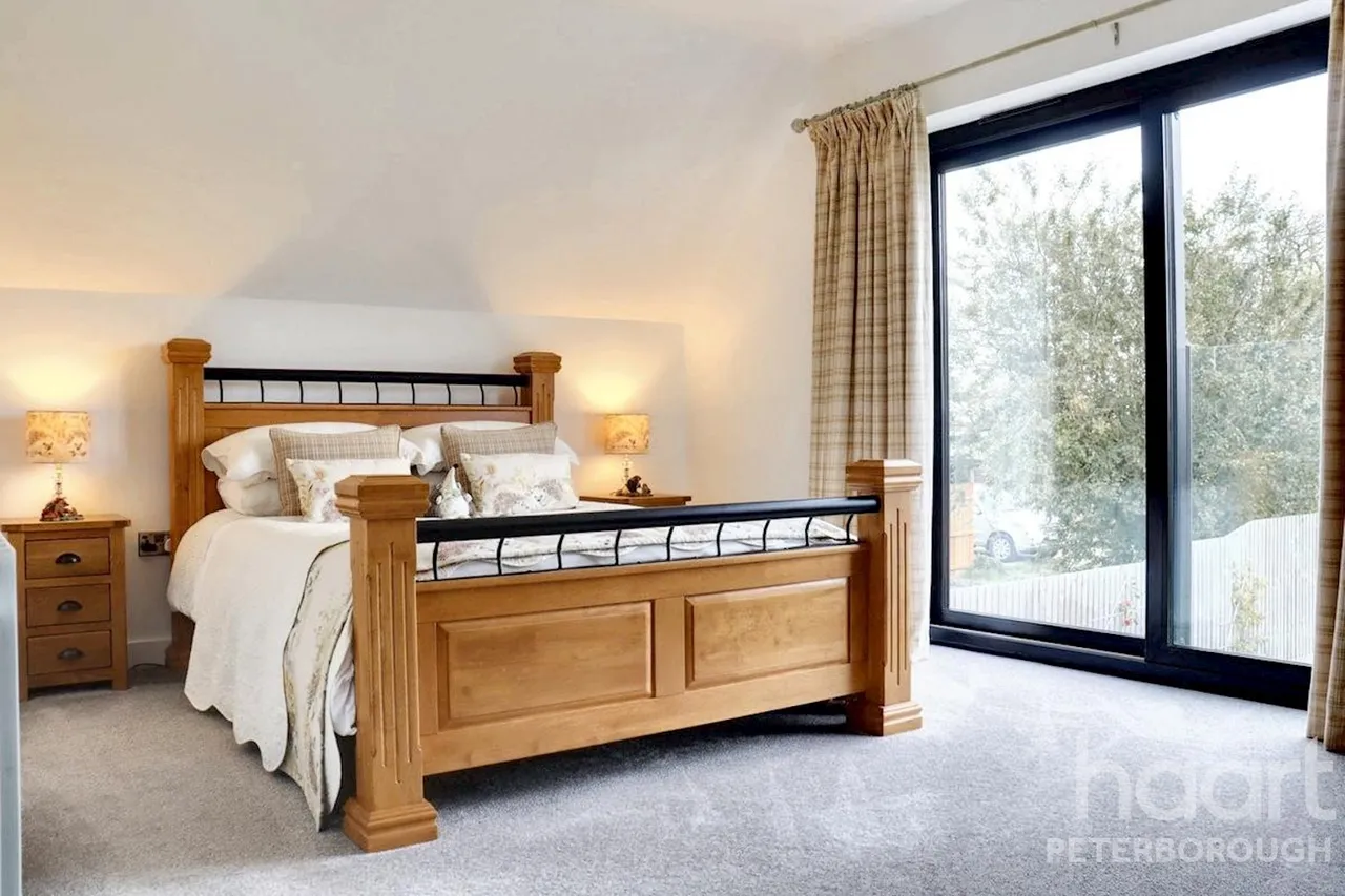 Meadow View Great North Road, Norman Cross, PE7, photo 13