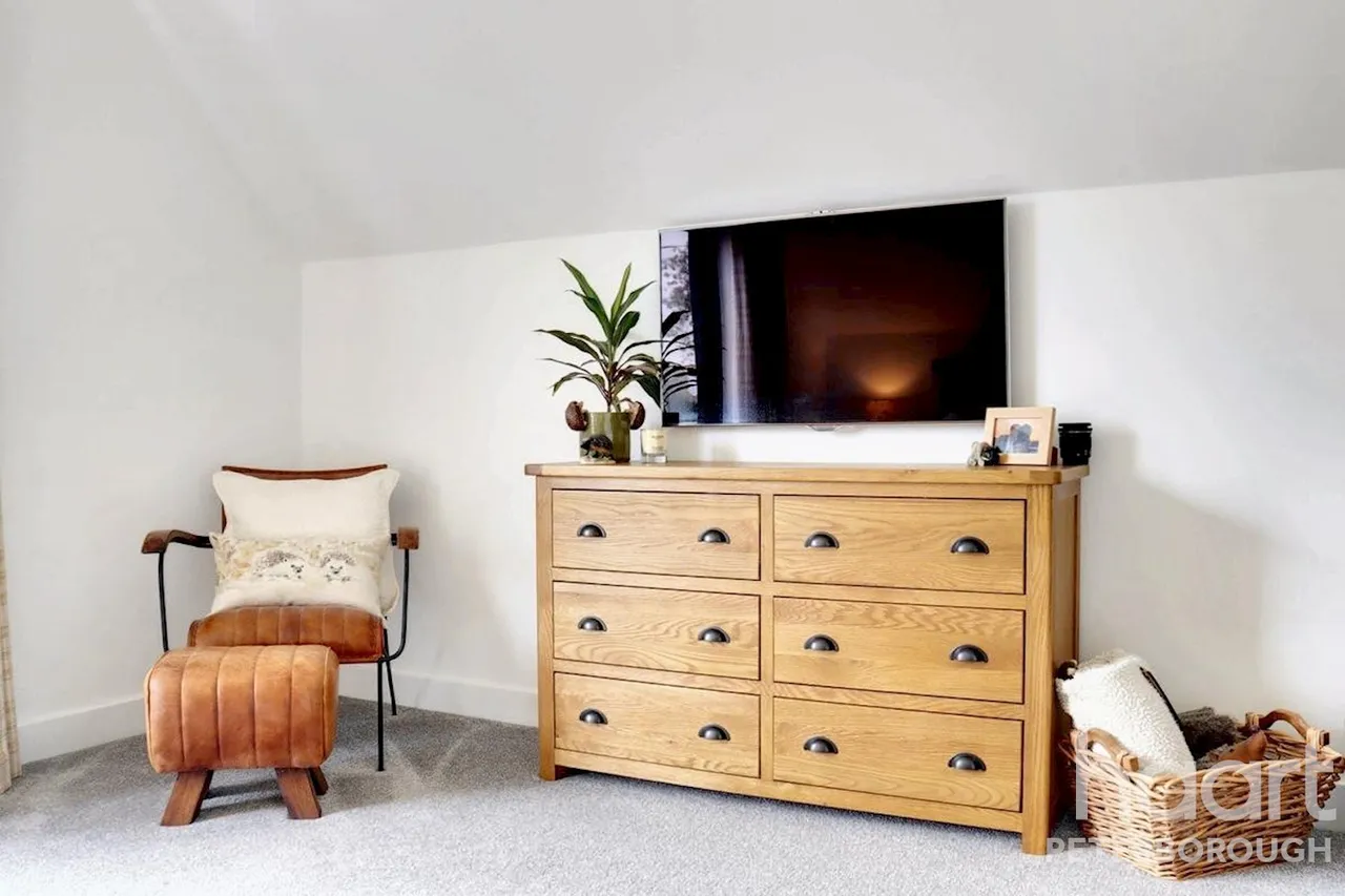Meadow View Great North Road, Norman Cross, PE7, photo 15