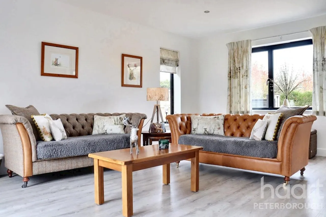 Meadow View Great North Road, Norman Cross, PE7, photo 9