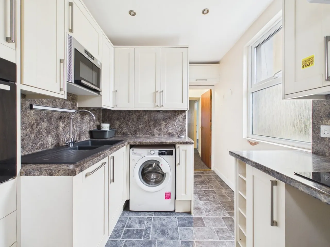 Alexandra Road, Ford, photo 6