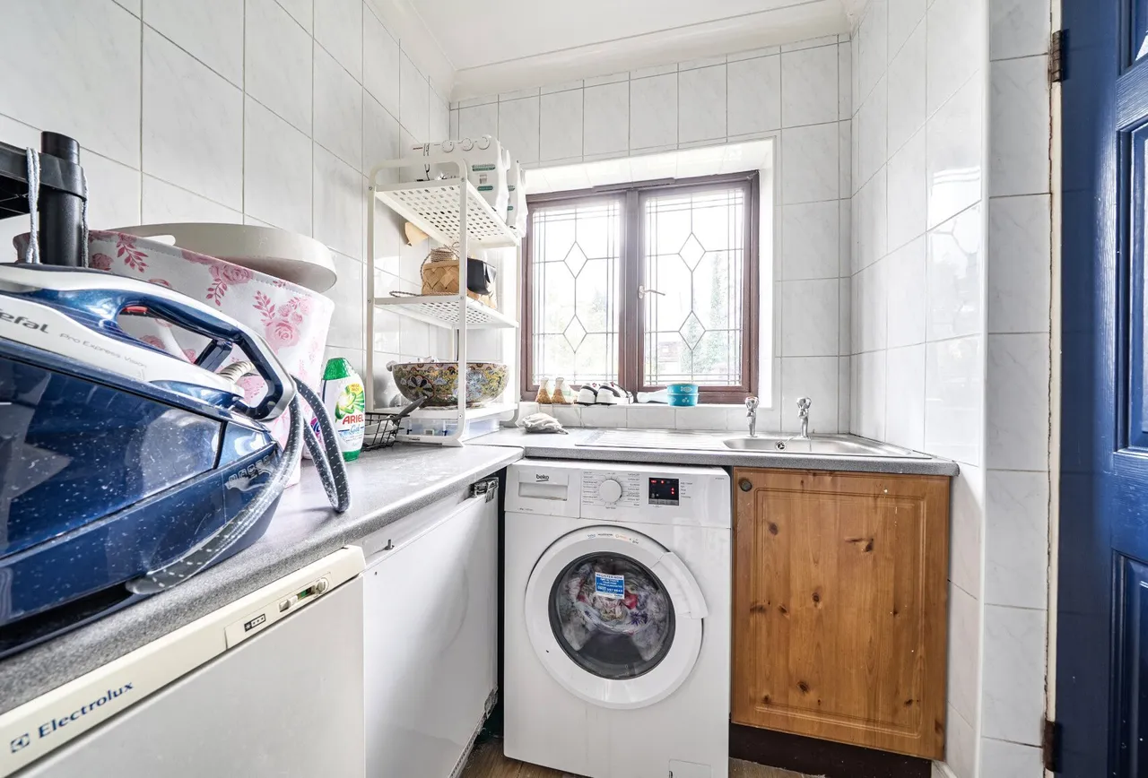 Ardleigh Green Road, Hornchurch, RM11 2SU, photo 14