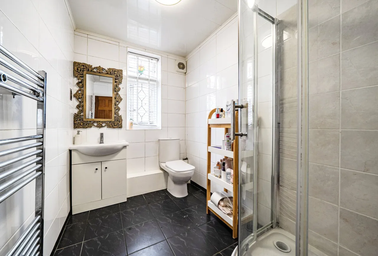 Ardleigh Green Road, Hornchurch, RM11 2SU, photo 3